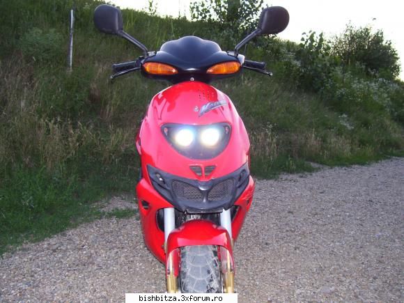 am uitat pretul este :600e neg vand scuter suzuky katana ay50