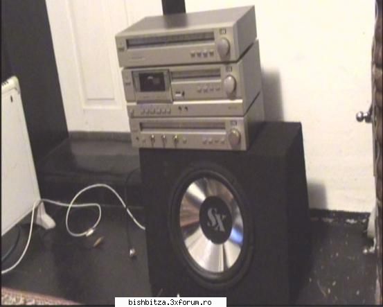 Amplif+dubluDeck+RadioTuner+TubBass - Amplifu am Impresia ca 4x40 si e pe STK - Electronice