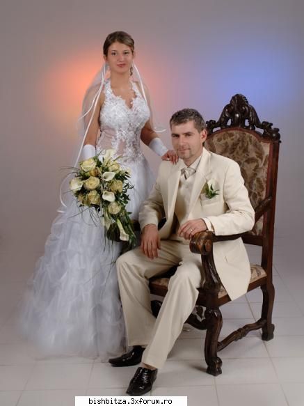 Fotografii de studio-Mirii 2007-Arad - din 14 nov. intrun decor de Sarbatori de iarna - Foto & Video