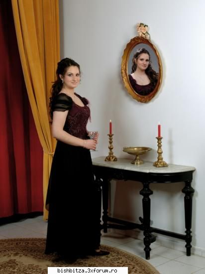 Fotografii pentru banchet - Mult succes pentru Adina Dragos ! Executam - Foto & Video