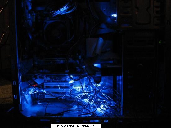 Poze Cu Calculatoarele Voastre - poze reale daca poti PLS :):) asa pot sa pun - Probleme si discutii Hardware