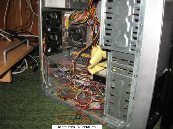 Poze Cu Calculatoarele Voastre - bertyy - Probleme si discutii Hardware