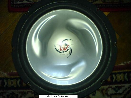 VAND SUBWOOFER KENDWOOD TORNADO SHAPE 12"(ZOLI) 700W+CUTIE 350 RON!!!! - Alte poze cu diful :)) - Electronice