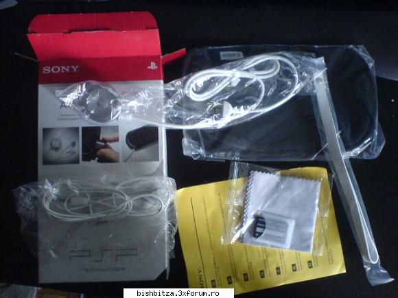 Vand Kit Accesorii pt SONY PSP - Kitul contine 6 accesorii originale de baza - Electronice