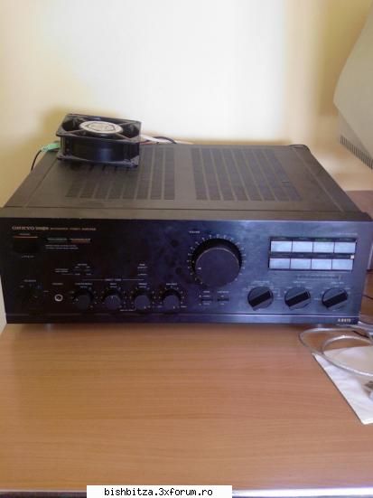 Vand statzie si boxe pentru oameni mai saraci - Boss - Electronice